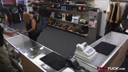 Big Ass Babe Pawns Her Pussy And Fucked In The Backroom