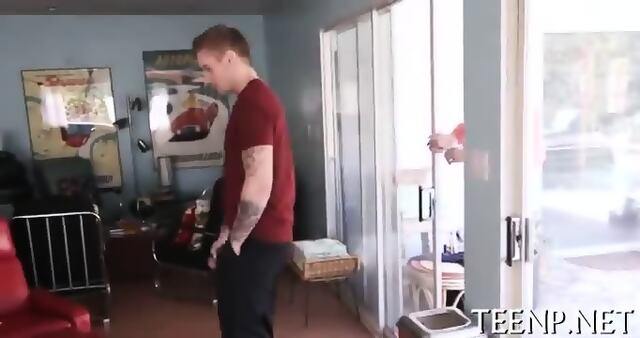 Dude Satisfies Seductive Nymph