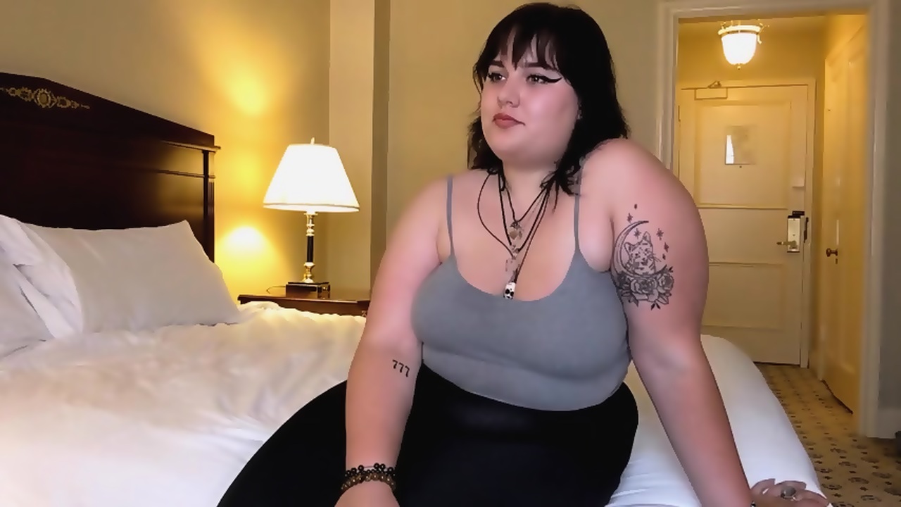 Casting Curvy Brand New Yr Old Squirts In Porn