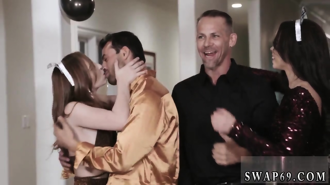 Brutal Group And Sex House Party New Year New Swap - Daddies House