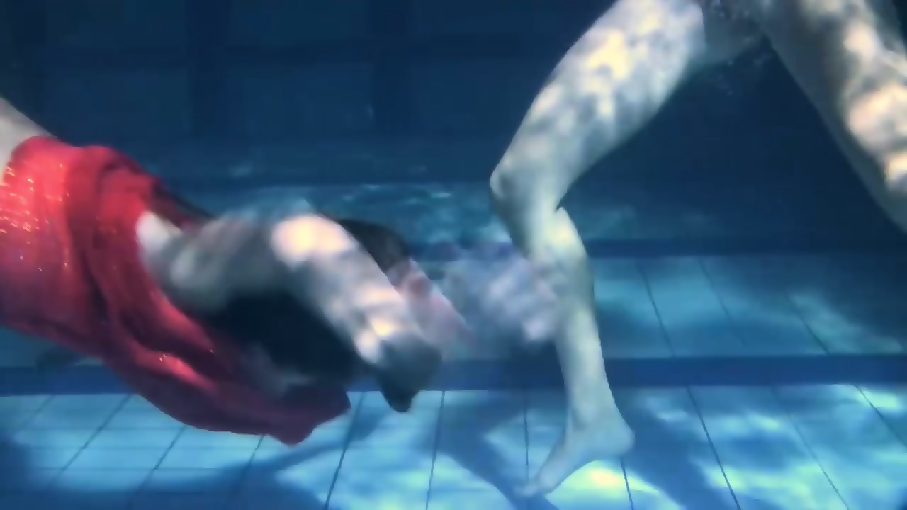 Russian Lesbian Girls Swimming In The Pool Eporner 