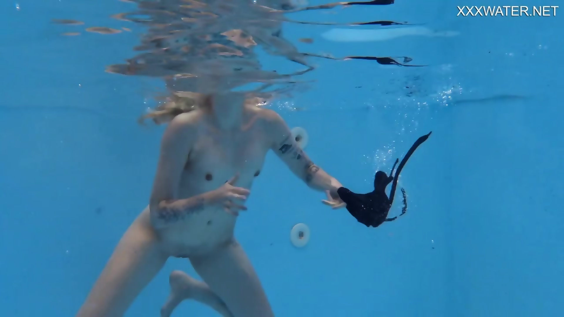 Mimi Cica Gets Horny Underwater And Naked