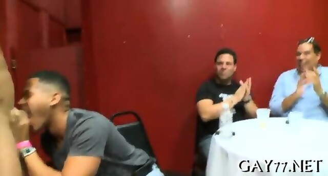 Stripper Cummin On His Face