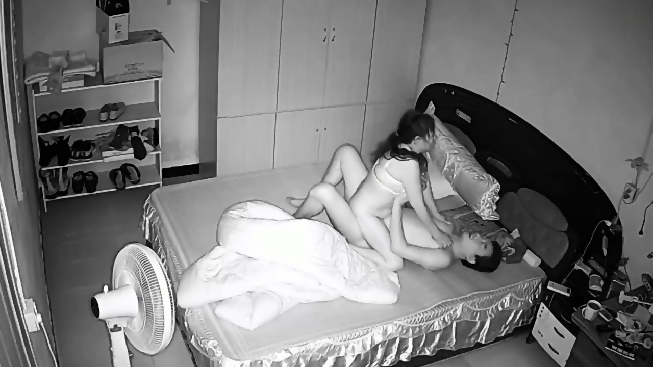 Home Camera Cracked, Looks Like Mother And Son Incest Sex foto nua em alta qualidade