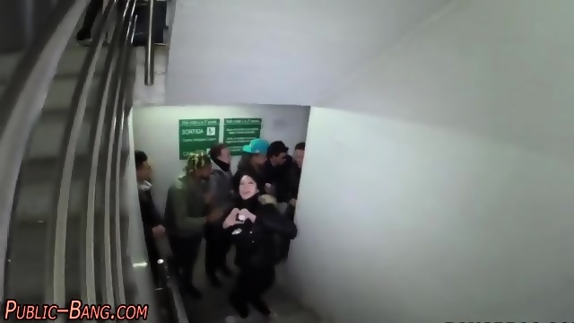 Amateur Fucks In Garage