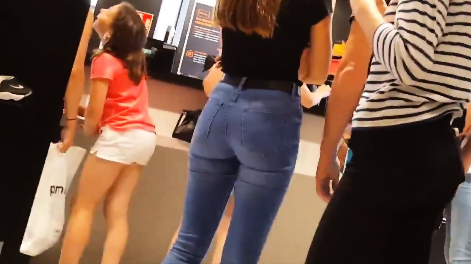 Candid Ass In Jeans