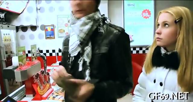 Threesome With Hot Chicks