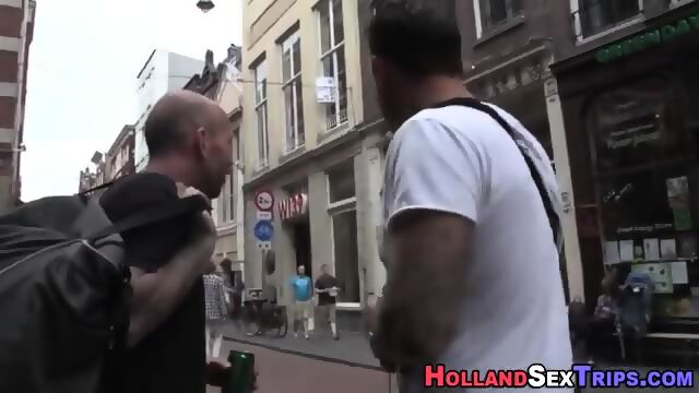Dutch Hooker Gets Facial