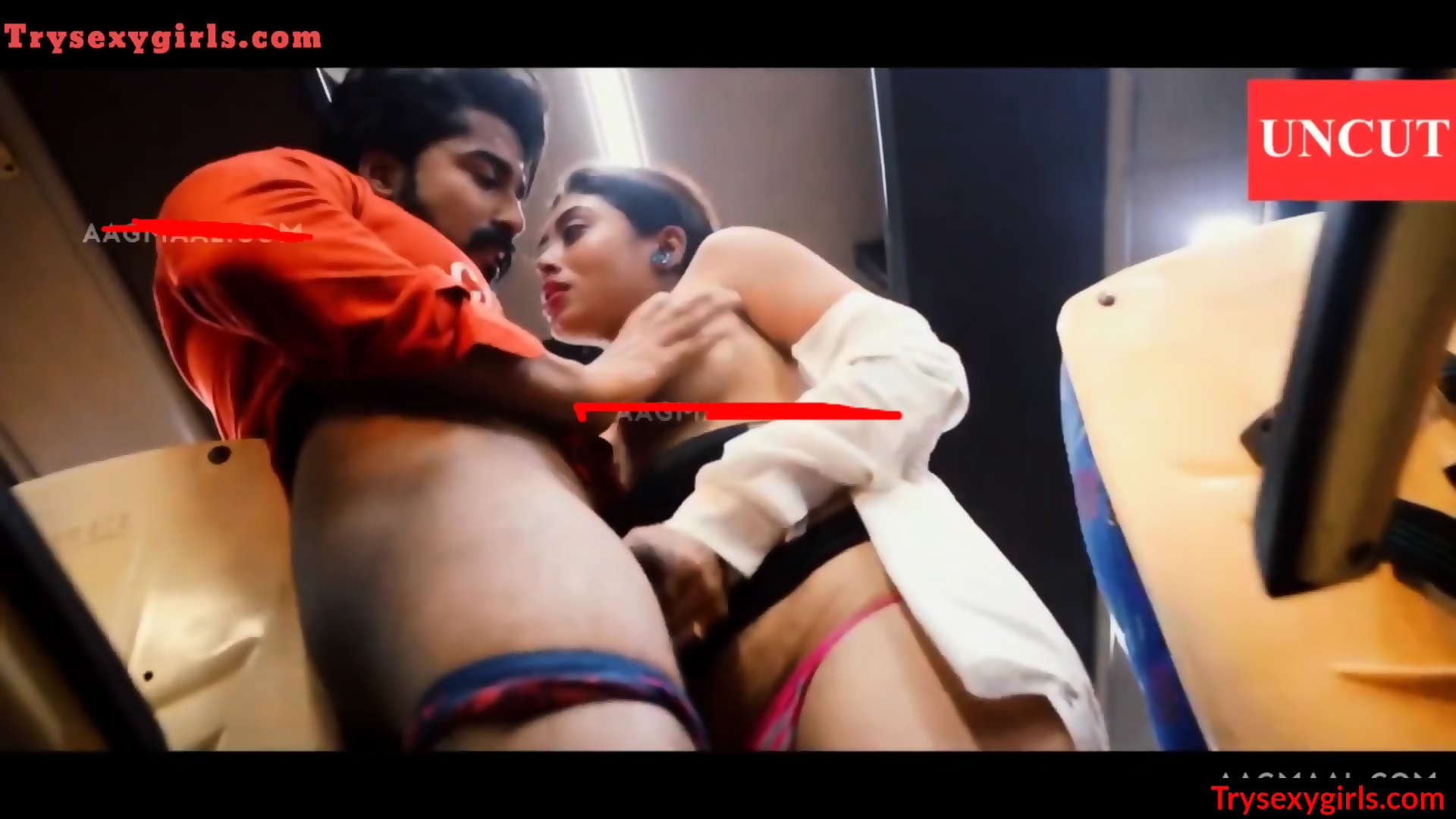 Sexy Indien Chaud Kavita Ke Saath Bus Moi Chudai Eporner 