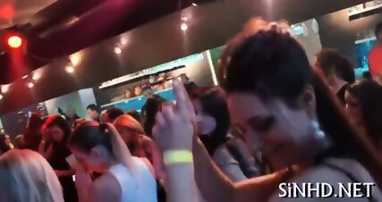 Random Pussies Sampling