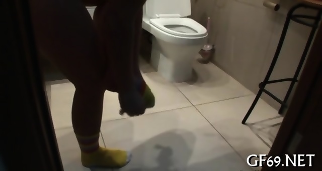 Teen Is Lured To Have Threesome