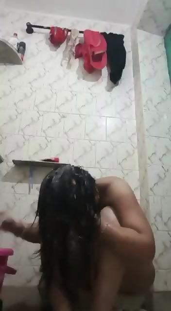 Awesome Desi Bhabhi Nude Bathing Selfie Video Eporner 