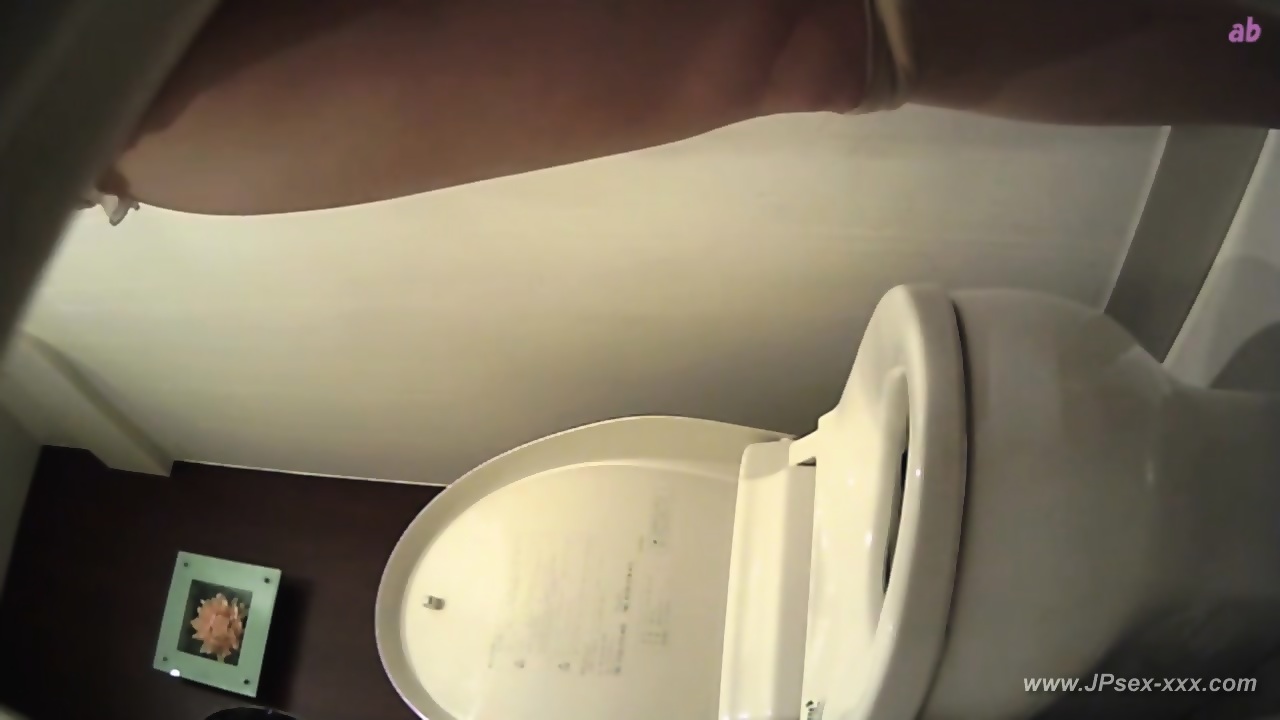 Peeping Japanese Ol Toilet.29