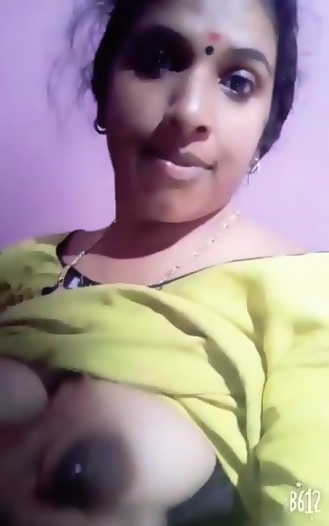 Big Boobed Sexy Tamil Wife Milking Her Tits Eporner