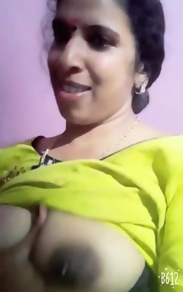 Big Boobed Sexy Tamil Wife Milking Her Tits Eporner