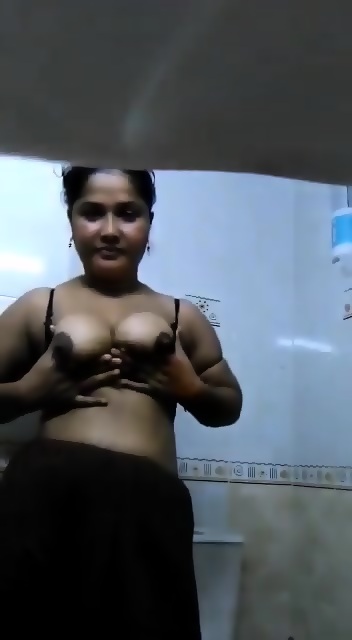 Desi Newly Married Bengali Nude Selfie In Bathroom Eporner
