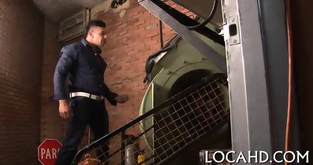 Gal Masturbates And Sucks Dick