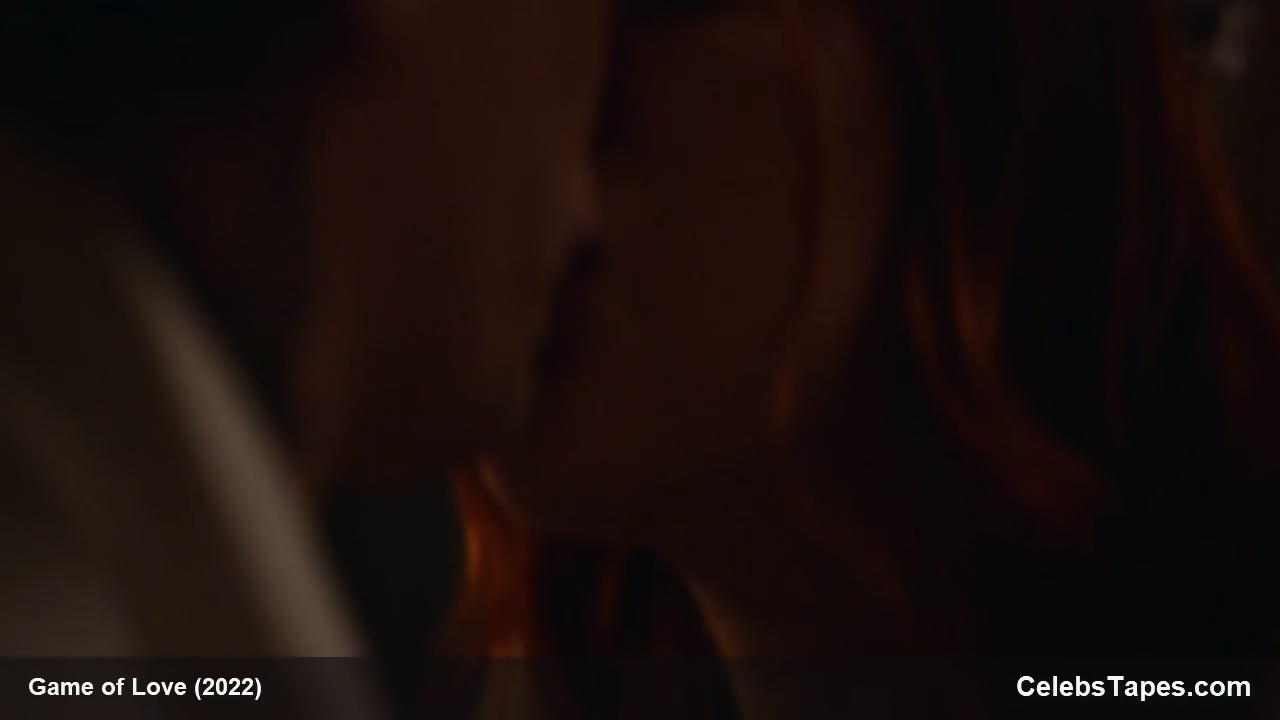 Alma Noce Nude Topless, Bella Thorne Sexy - Bella Sexy - EPORNER