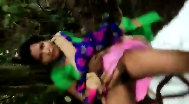 Desi Bangla Randi Outdoor Jangal Group Sex With Four Men - EPORNER