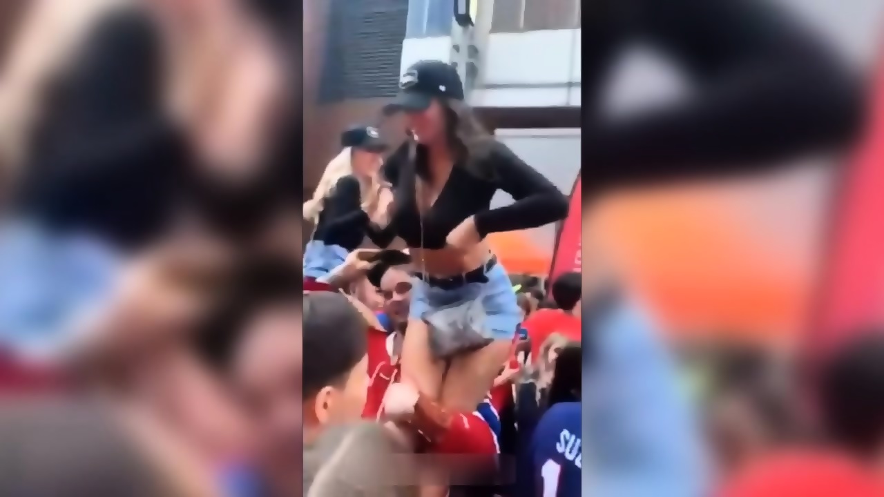 Boobs Flashing In Public And Got Groped photo