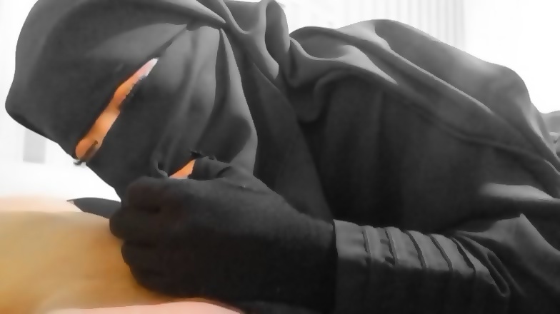 Hijab Glove Handjob Cocksucker - Hijab Sex - EPORNER