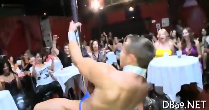 Sucking Strippers Shafts For Cumshot Eporner