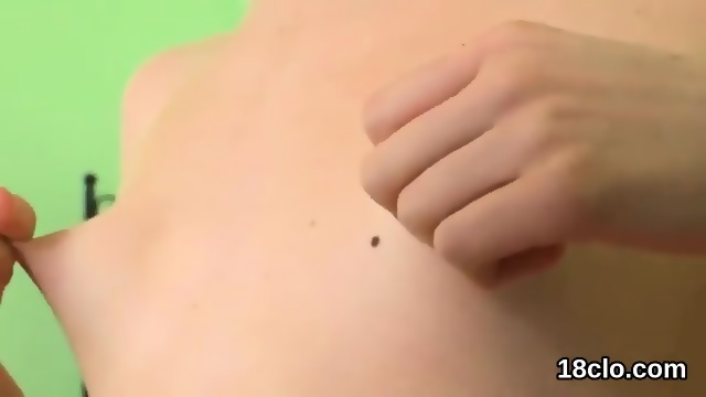 Sweet Teen Is Gaping Juicy Cunt In Close-up And Having Orgasm