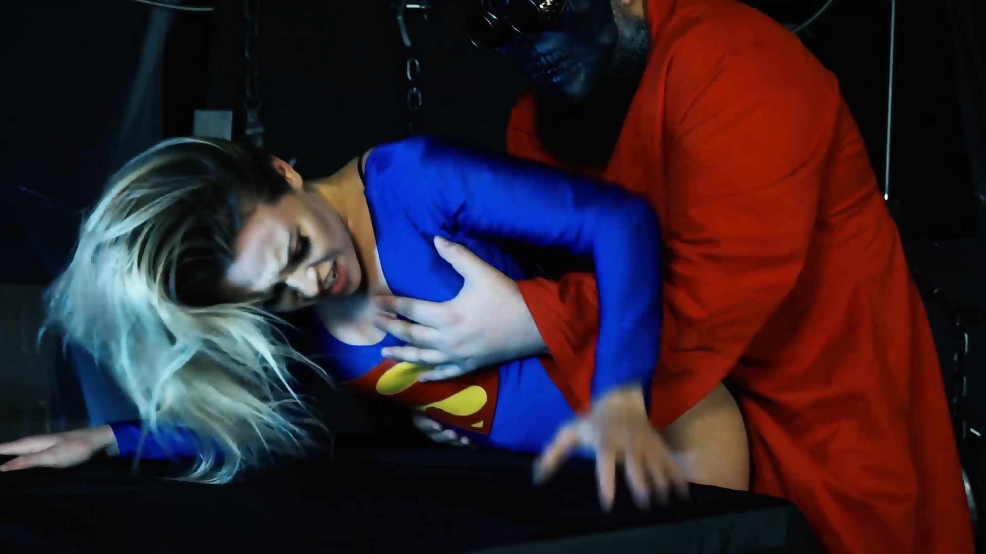 Supergirl Gets Powerless With The Mighty Dick - EPORNER
