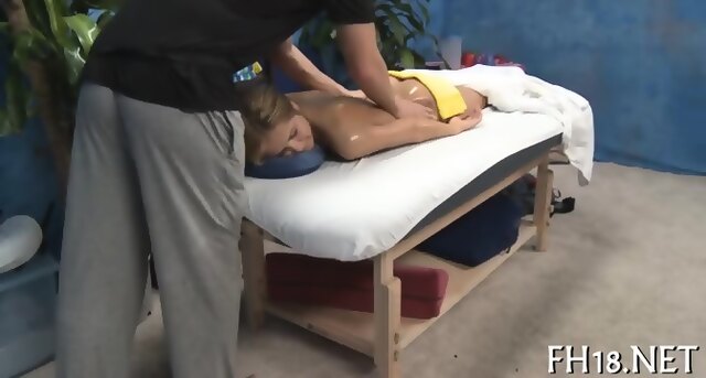 Exquisite Sharing Of A Hot Body