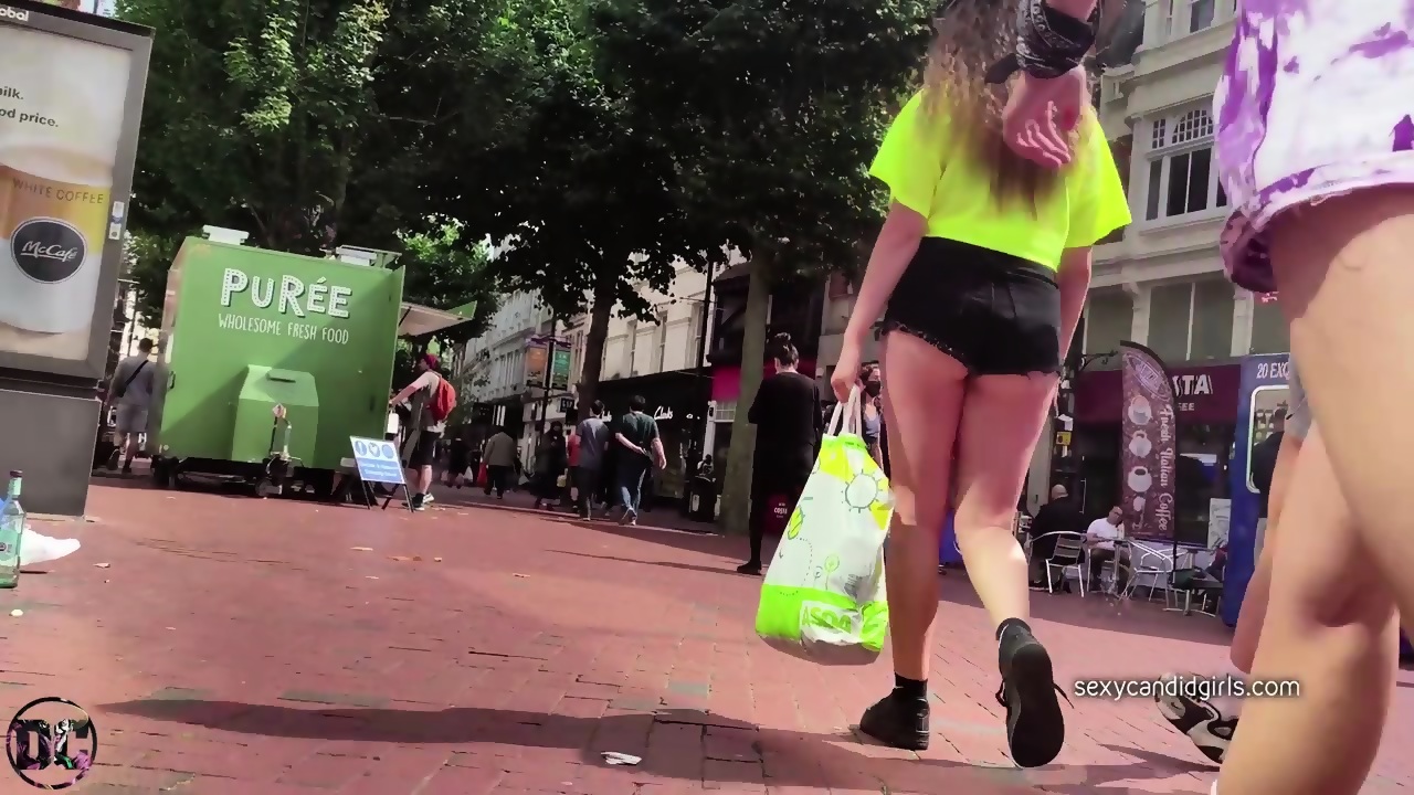 UK Teens Candid Compilation - EPORNER