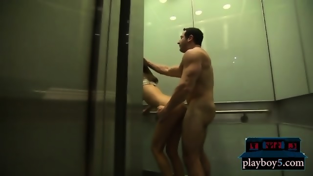 Horny Mature Couple Having Quickie Sex In A Public Elevator Eporner