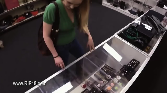 Amateur teen banged by horny fucker
