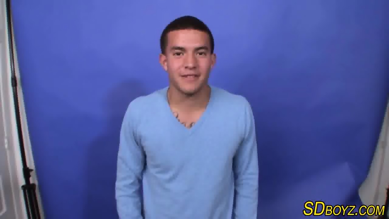 Well hung latin guy jizz Porn Videos